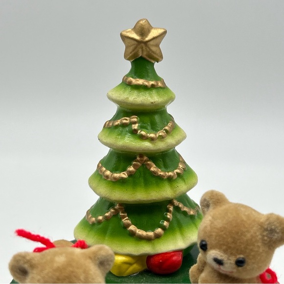 Rare Vtg TOYO Christmas Music Box Flocked Bears & Tree “white Christmas” Japan - Picture 5 of 13